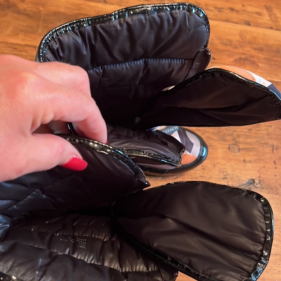 SALE‼️Coach puffy - Picture 7 of 9